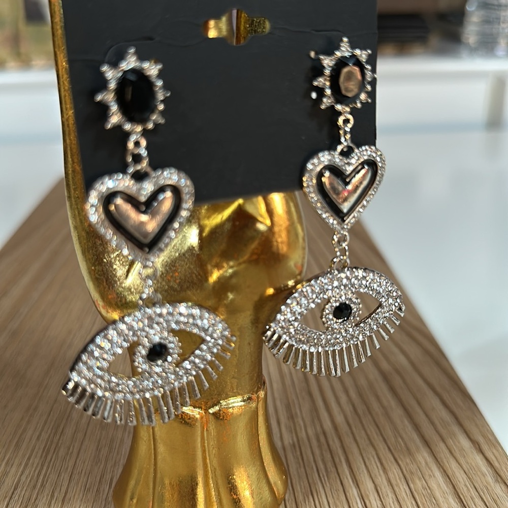 NoirJewelry  Statement Earrings - Picture 8 of 8